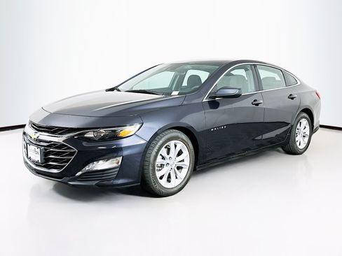 Used 2023 Chevrolet Malibu LT w/ Driver Confidence Package FWD image 3