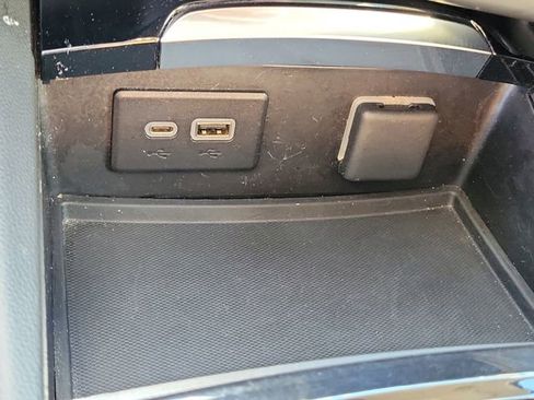 Certified 2023 Buick Envision Essence FWD image 32