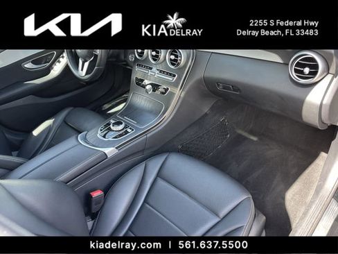 Used 2019 Mercedes-Benz C 300 4MATIC Sedan image 10