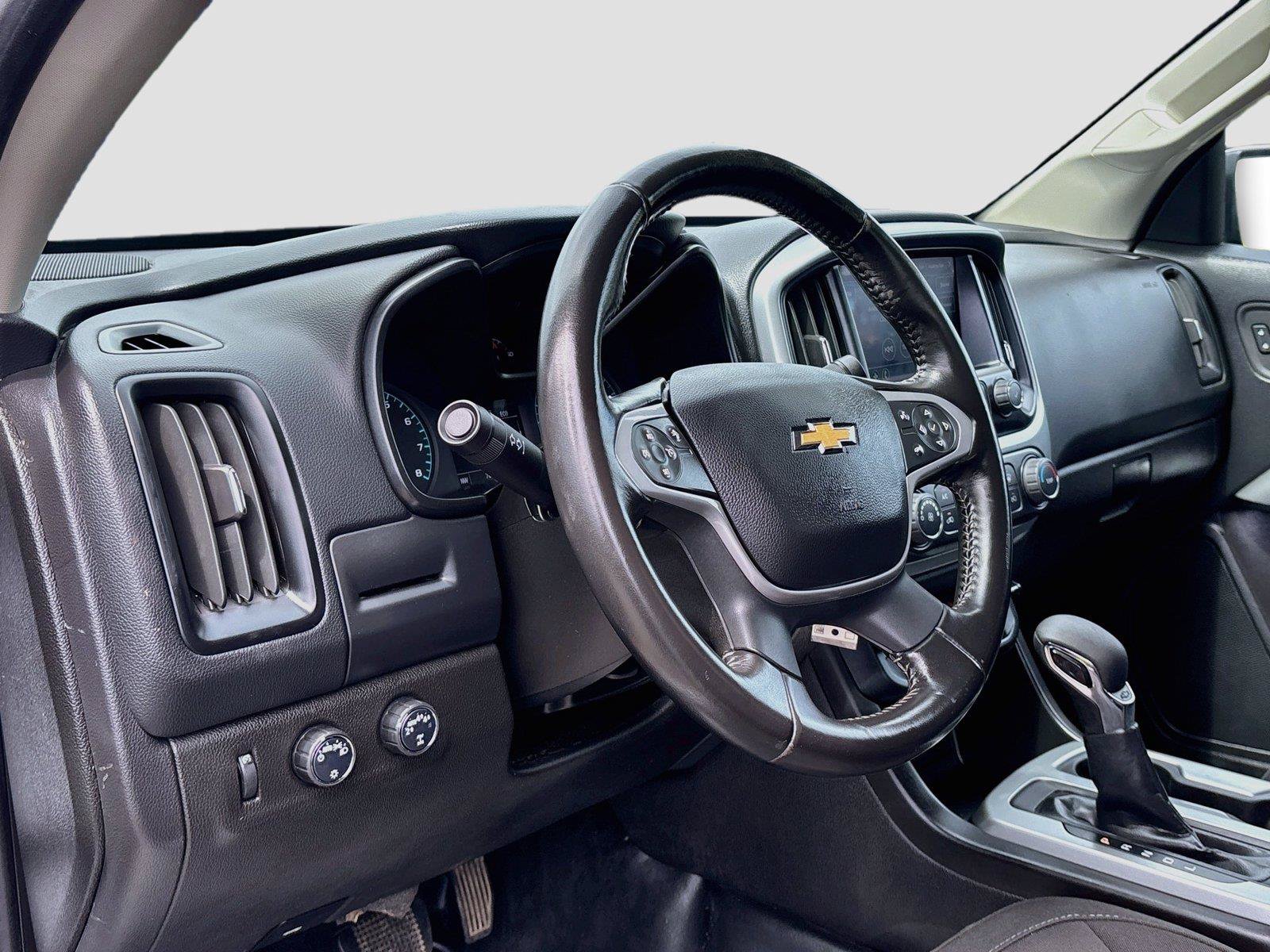 Used 2022 Chevrolet Colorado LT w/ Fleet Safety Package AWD/4WD image 9
