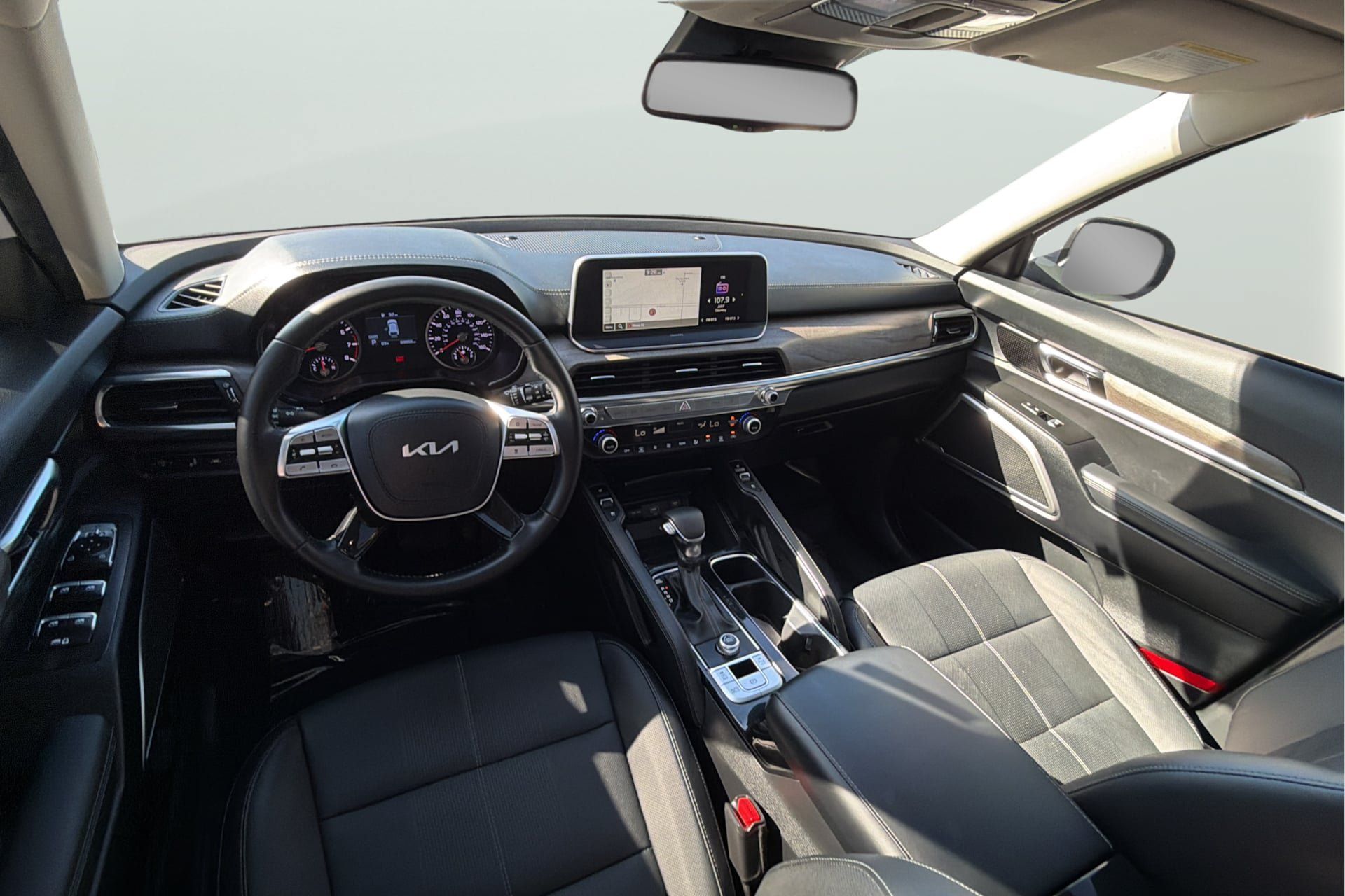 Used 2022 Kia Telluride EX w/ Towing Package FWD image 14