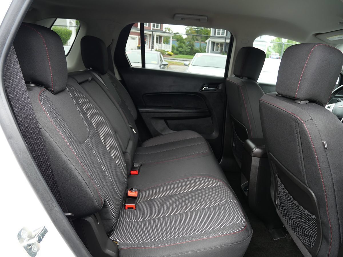Used 2017 GMC Terrain SLE w/ Convenience Package AWD/4WD image 25