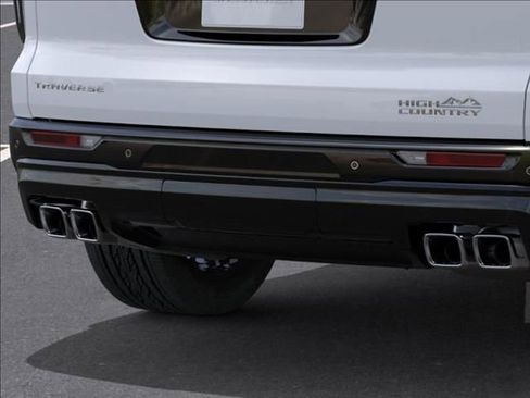 New 2026 Chevrolet Traverse High Country FWD image 14