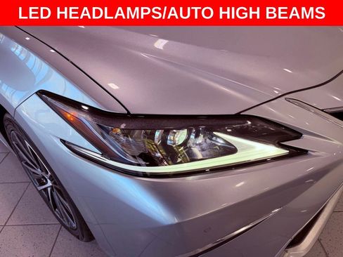 Certified 2024 Lexus ES 350 w/ Premium Package image 10