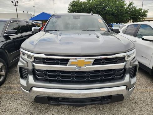 Used 2023 Chevrolet Silverado 1500 LT image 2