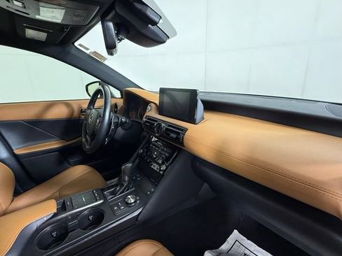 Used 2024 Lexus IS 300 w/ Comfort Package RWD image 31