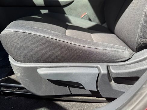 Used 2024 Nissan Sentra SV FWD image 18