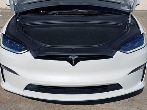Used 2024 Tesla Model X AWD/4WD image 8