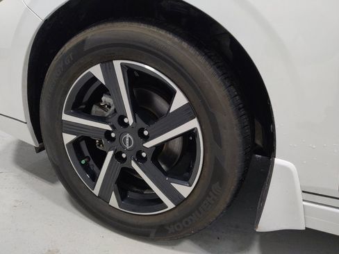 Used 2024 Nissan Sentra SV image 31