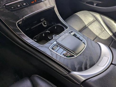 Used 2020 Mercedes-Benz GLC 300 4MATIC image 12