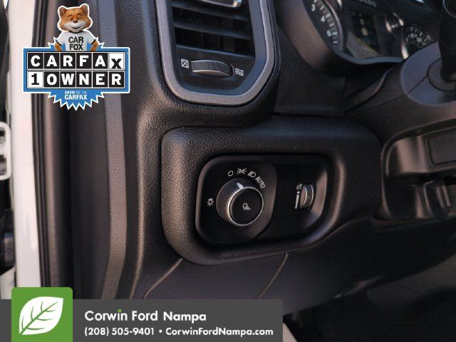 Used 2024 RAM 2500 Tradesman w/ Chrome Appearance Group AWD/4WD image 13