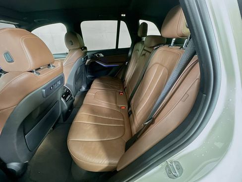 Used 2020 BMW X5 sDrive40i w/ Premium Package RWD image 14