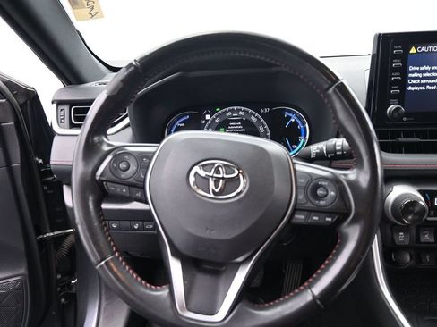 Used 2021 Toyota RAV4 SE w/ Weather & Moonroof Package AWD/4WD image 20