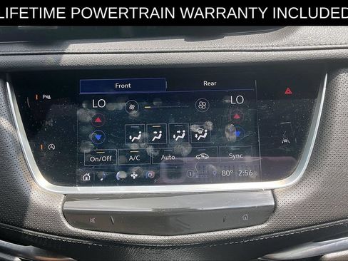 Used 2024 Cadillac XT6 Luxury FWD image 21