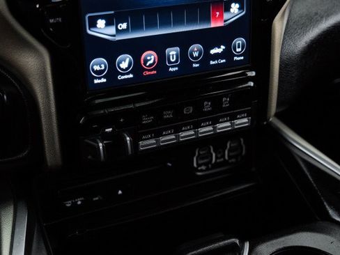 Used 2019 RAM 3500 Laramie AWD/4WD image 28