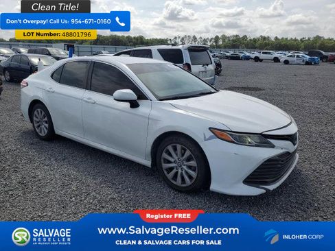 Used 2019 Toyota Camry LE image 5