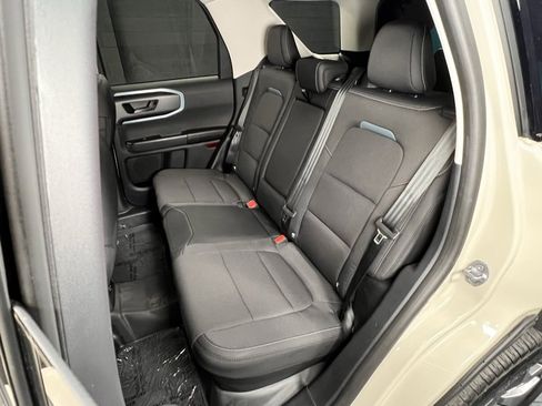 Used 2024 Ford Bronco Sport Badlands image 12