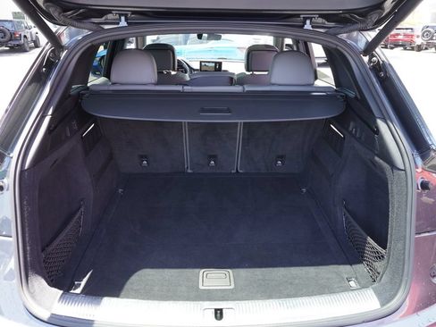 Used 2018 Audi SQ5 Prestige w/ Prestige Package AWD/4WD image 8