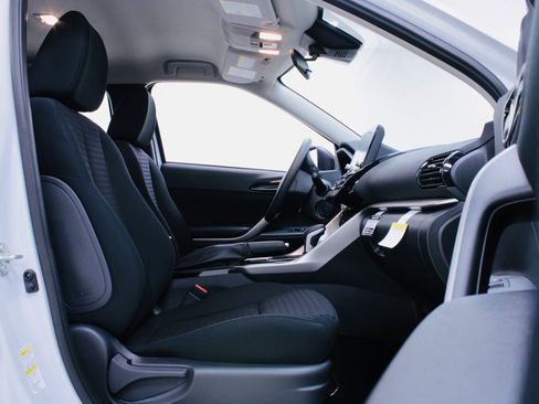 Used 2023 Mitsubishi Eclipse Cross LE image 26