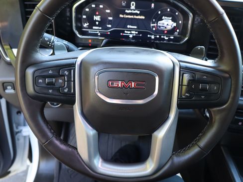 Used 2025 GMC Sierra 1500 SLT w/ SLT Premium Plus Package AWD/4WD image 31