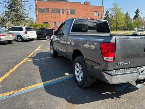 Used 2014 Nissan Titan SV AWD/4WD image 2