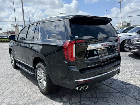 Used 2022 GMC Yukon Denali RWD image 5