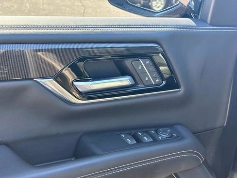 Certified 2025 GMC Yukon Elevation RWD image 23