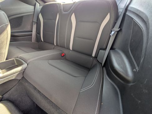 Used 2022 Chevrolet Camaro LT w/ Technology Package image 7