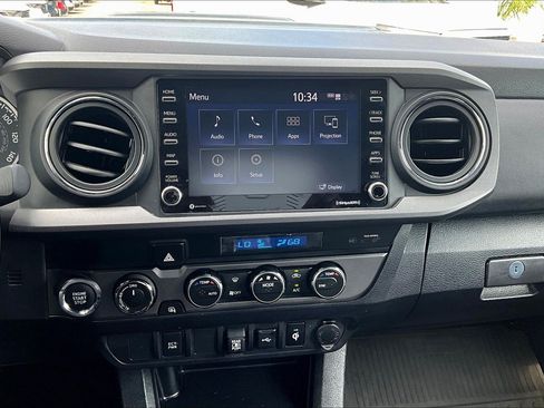 Used 2023 Toyota Tacoma TRD Sport AWD/4WD image 23