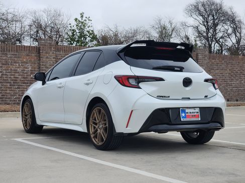 Used 2025 Toyota Corolla Hatchback image 8