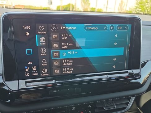 New 2026 Volkswagen Atlas Cross Sport SE AWD/4WD image 27