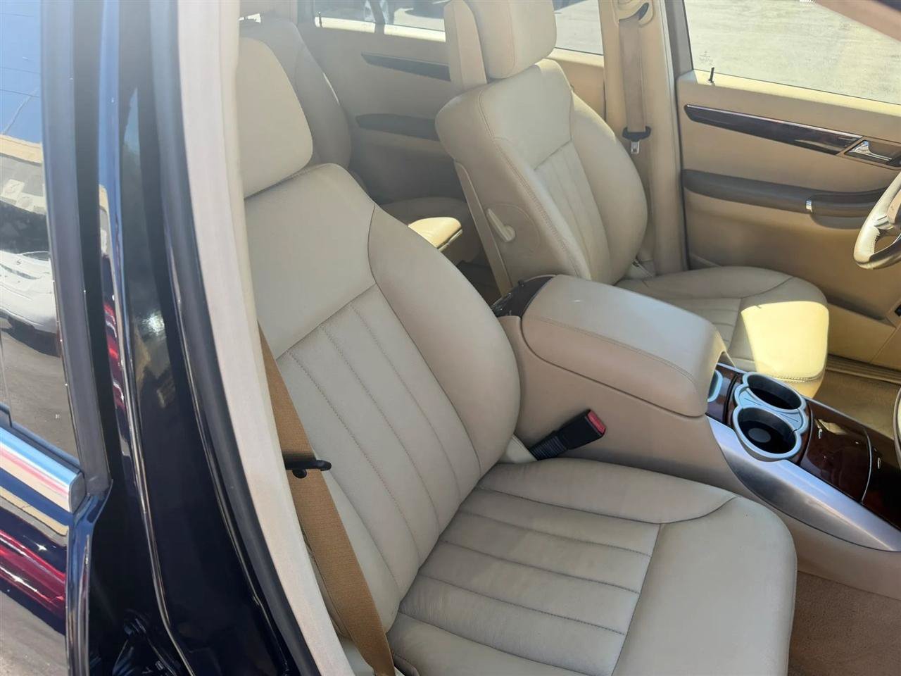 Used 2007 Mercedes-Benz R 320 CDI 4MATIC image 37