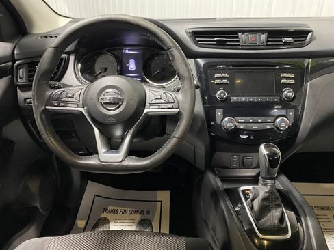 Used 2018 Nissan Rogue Sport SV w/ SV All-Weather Package image 8