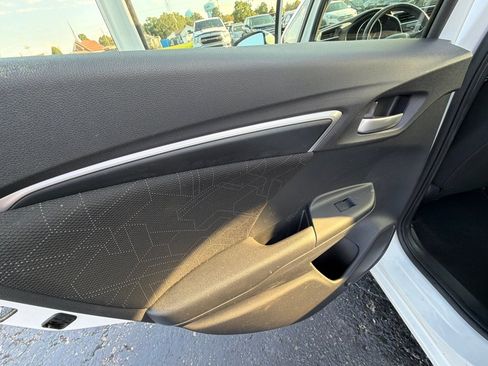 Used 2016 Honda Fit EX image 31