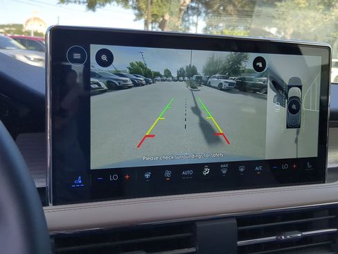 New 2025 Lincoln Corsair AWD w/ Equipment Group 101A image 14