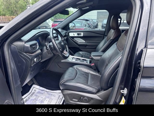 Used 2020 Ford Explorer Platinum w/ Premium Technology Package AWD/4WD image 14
