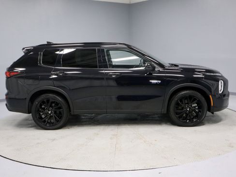 New 2025 Mitsubishi Outlander SEL Black Edition image 8