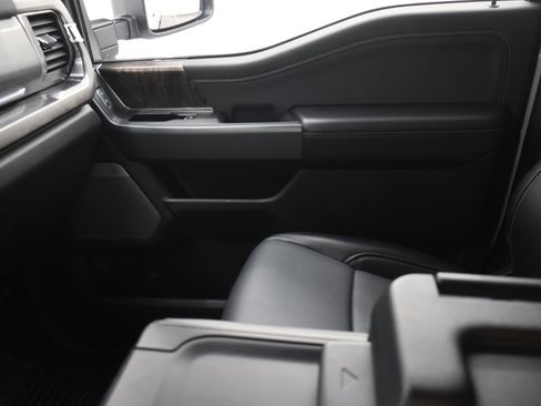 Used 2024 Ford F350 Lariat w/ Sport Appearance Package AWD/4WD image 13