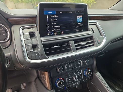 Used 2021 Chevrolet Tahoe High Country w/ Premium Package AWD/4WD image 20