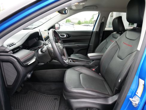 Used 2022 Jeep Compass Trailhawk w/ Trailhawk Elite Group image 14