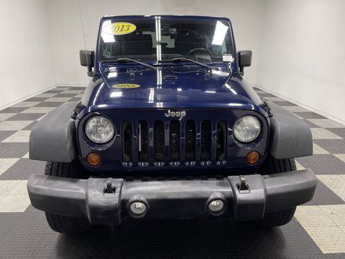 Used 2013 Jeep Wrangler Sport AWD/4WD image 7