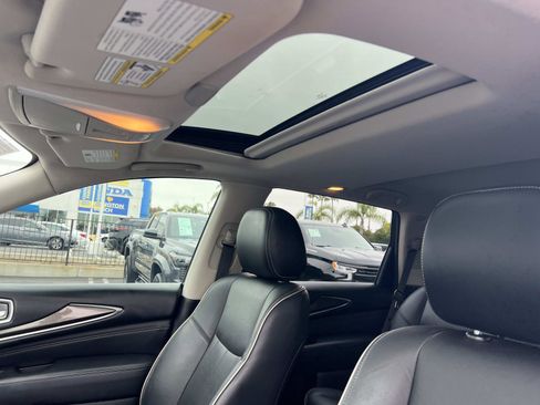 Used 2019 INFINITI QX60 Luxe w/ Essential Package FWD image 21