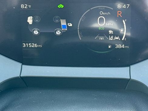 Used 2024 Toyota Prius XLE FWD image 30