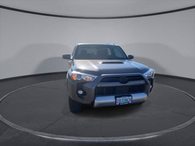 Certified 2021 Toyota 4Runner TRD Off-Road Premium AWD/4WD image 4