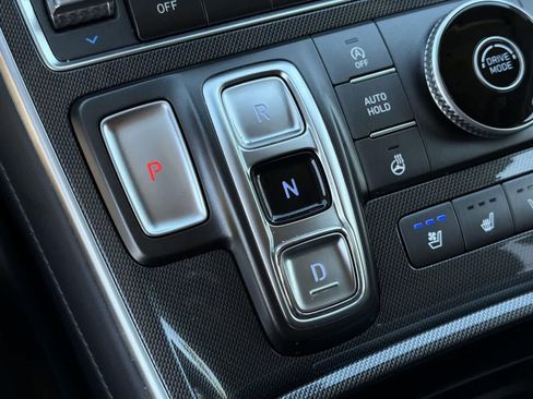 Used 2021 Hyundai Santa Fe Limited image 17