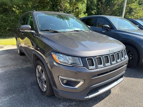 Used 2020 Jeep Compass Limited FWD image 4