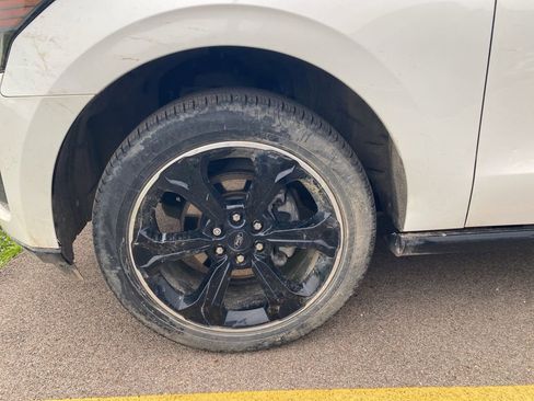 Used 2024 Ford Expedition Limited AWD/4WD image 16