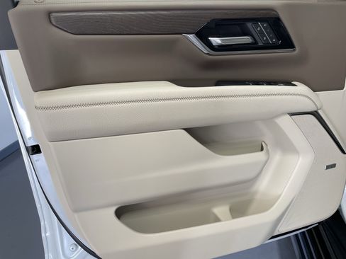 New 2026 GMC Yukon XL Denali w/ Sun & Power Step Package image 15