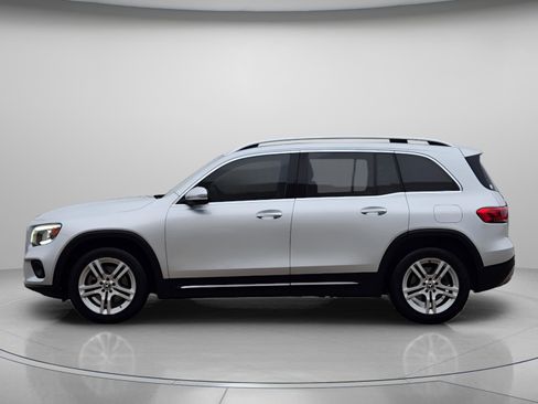 Used 2020 Mercedes-Benz GLB 250 image 2