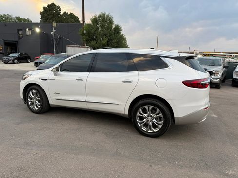 Used 2019 Buick Enclave Avenir w/ Avenir Technology Package AWD/4WD image 4